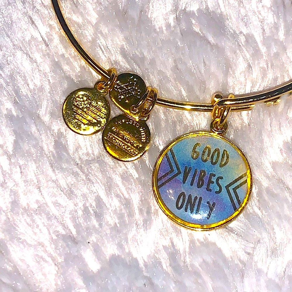 Alex and Ani Gold tone Charm Bracelet with 'Good Vibes Only' Pendant